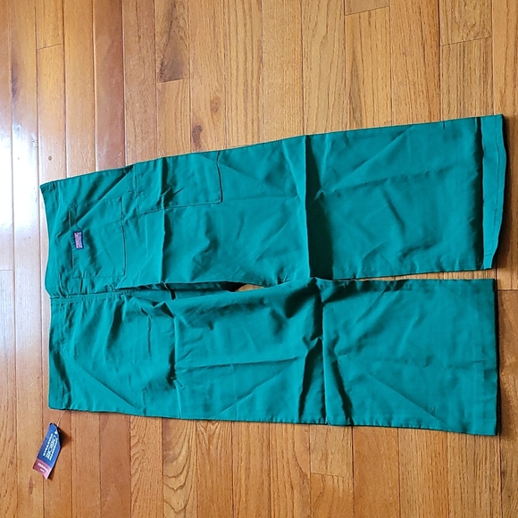 Scrub - Picture 4 of 10